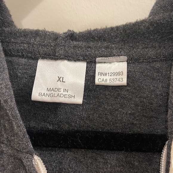 Grey hooded sweater - Picture 3 of 4